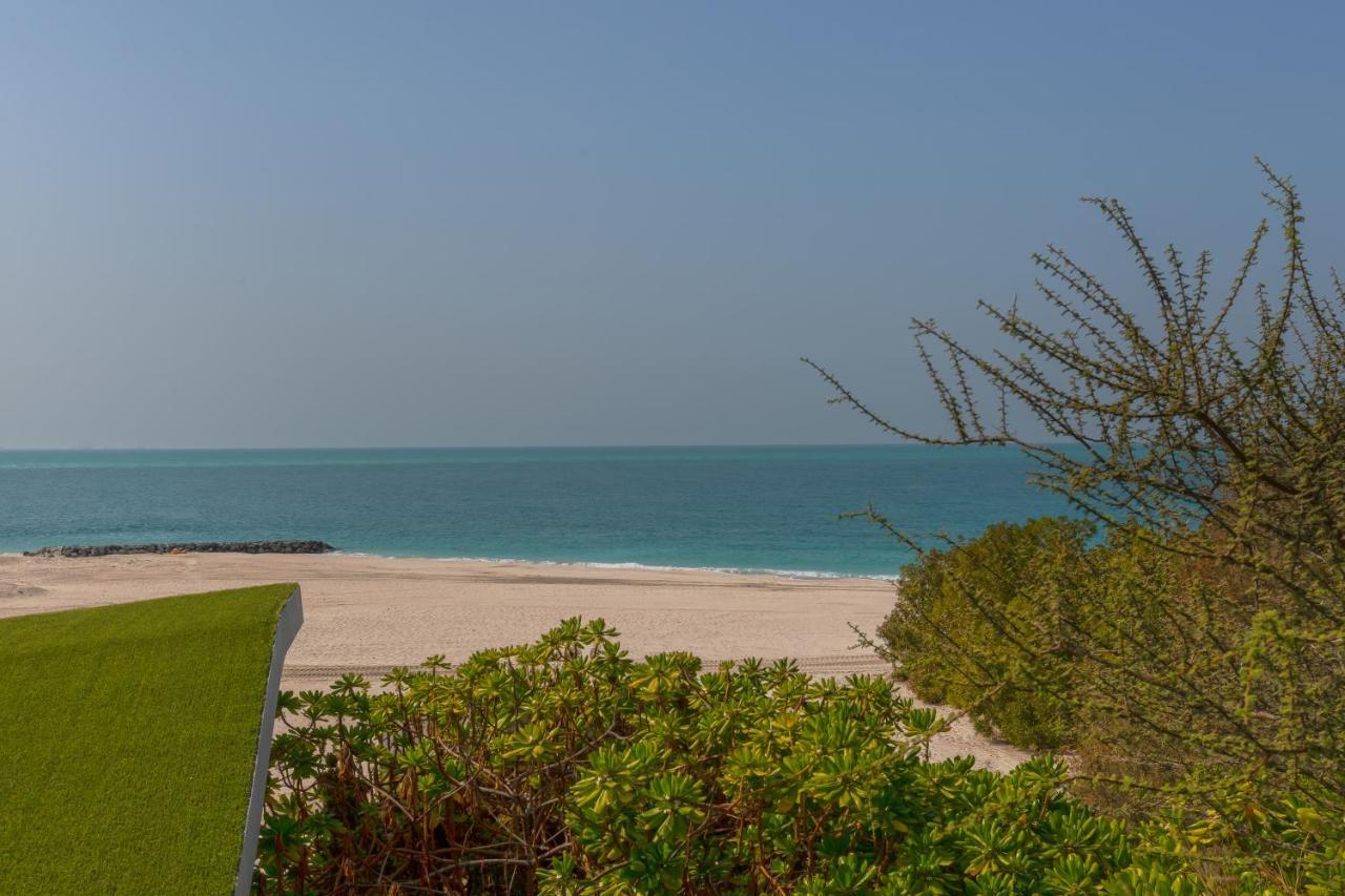 Villa Paradise Nurai - 6 Bedrooms Abu Dhabi